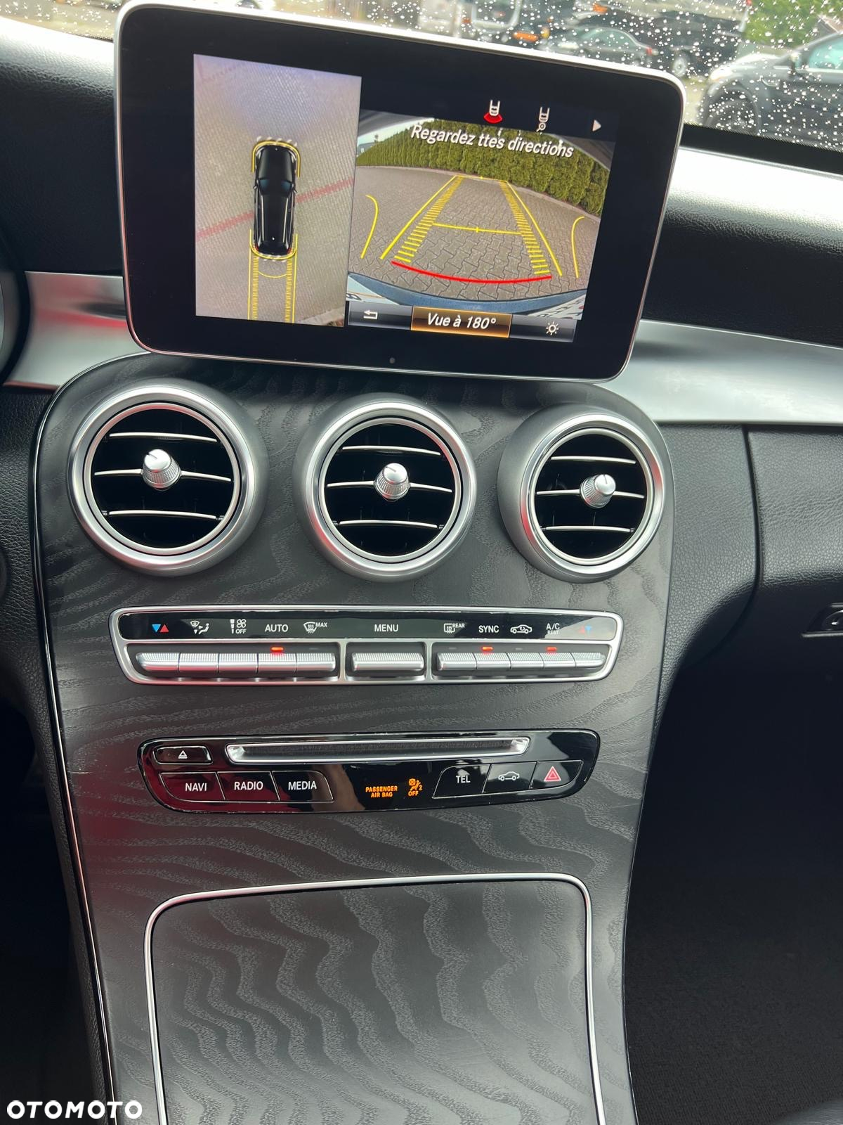 Mercedes-Benz Klasa C 250 d 4Matic T 9G-TRONIC AMG Line - 21
