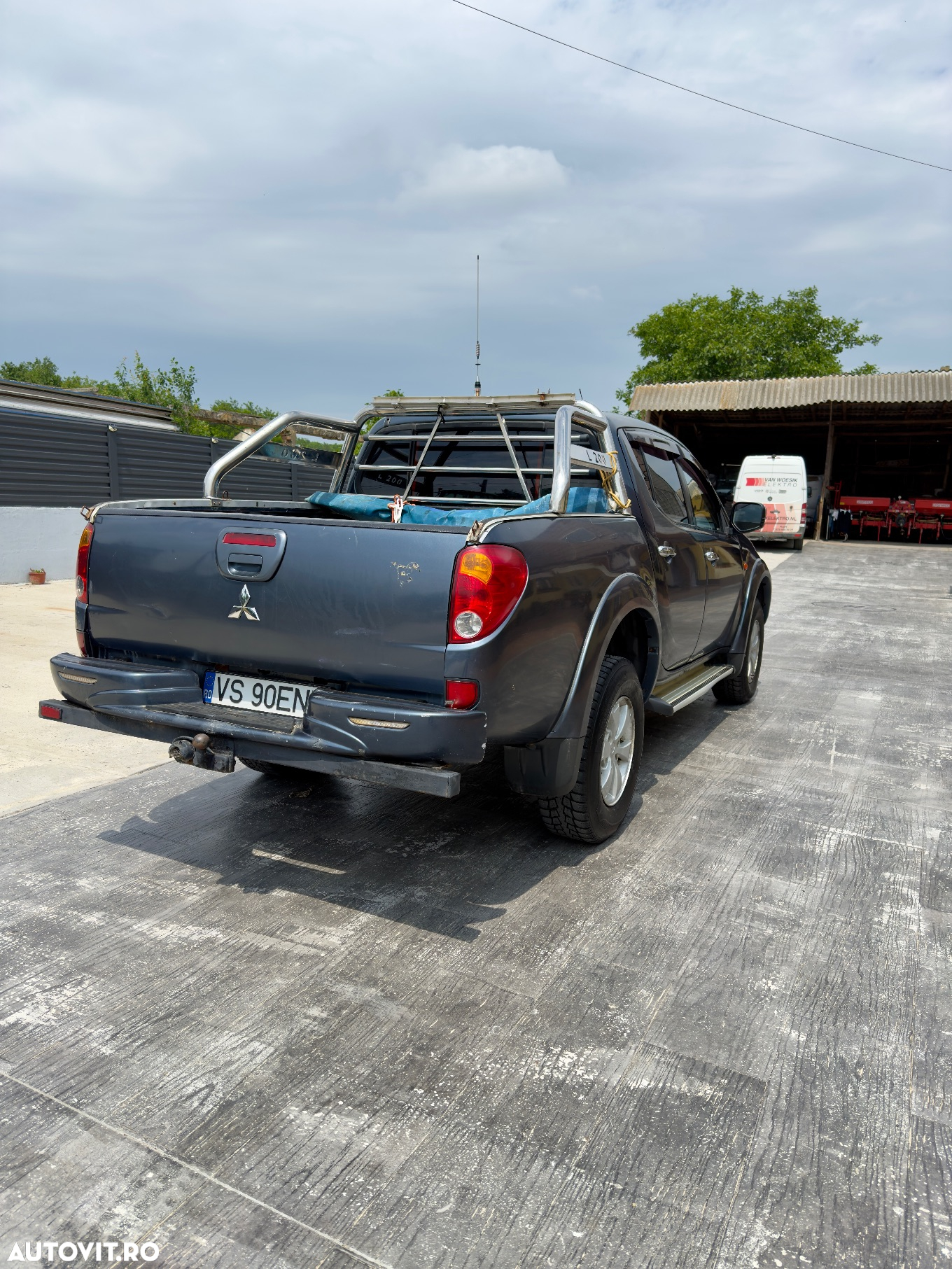 Mitsubishi L200 - 4