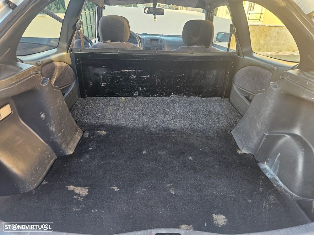 Toyota Corolla Starvan 2.0 D-4D - IVA Dedutível - 8