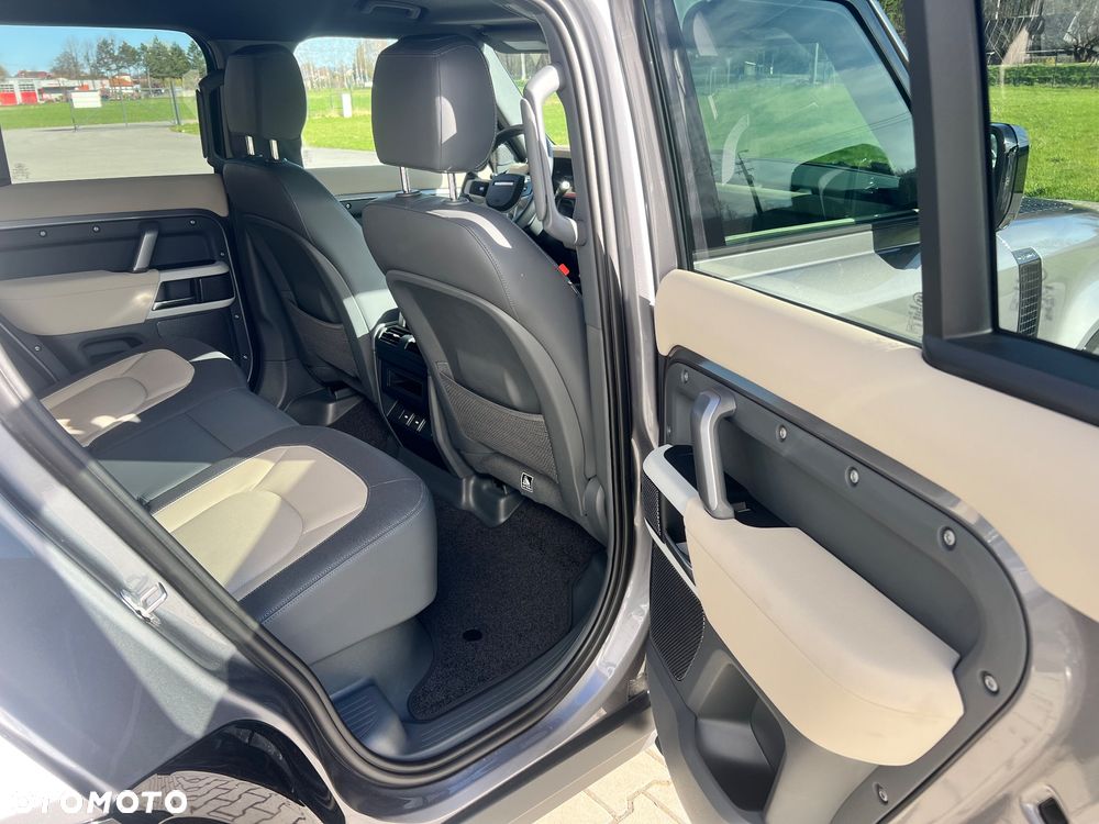 Land Rover Defender 3.0 D250 mHEV X-Dynamic SE - 8