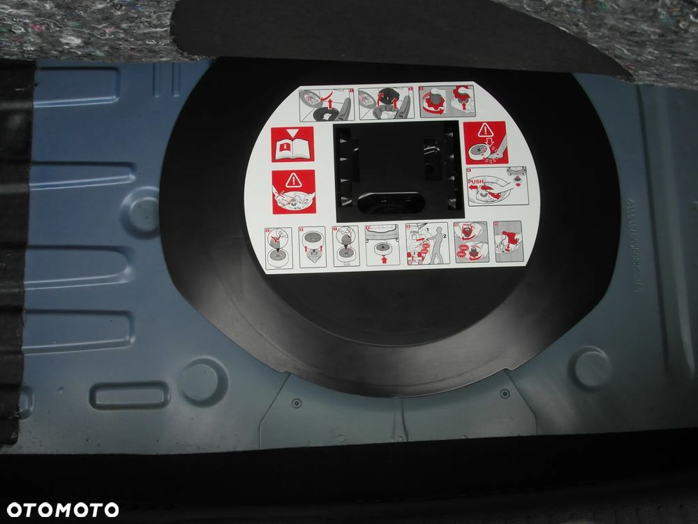 Renault Clio ENERGY TCe 120 INTENS - 8