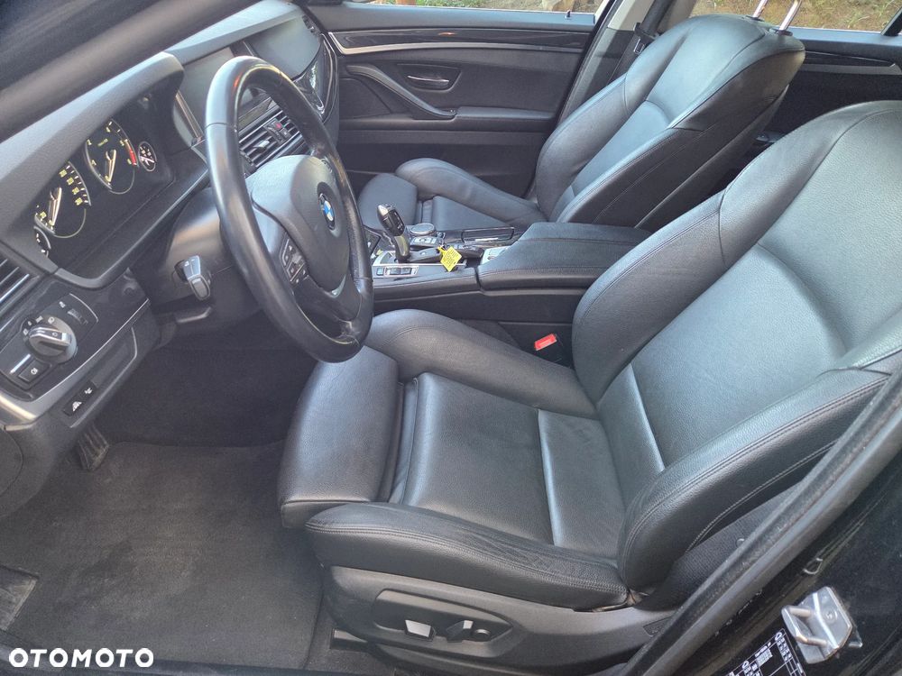 BMW Seria 5 520d Sport - 6