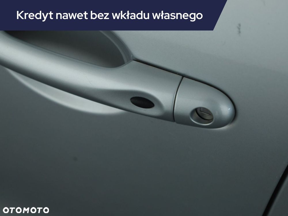 Renault Clio - 11