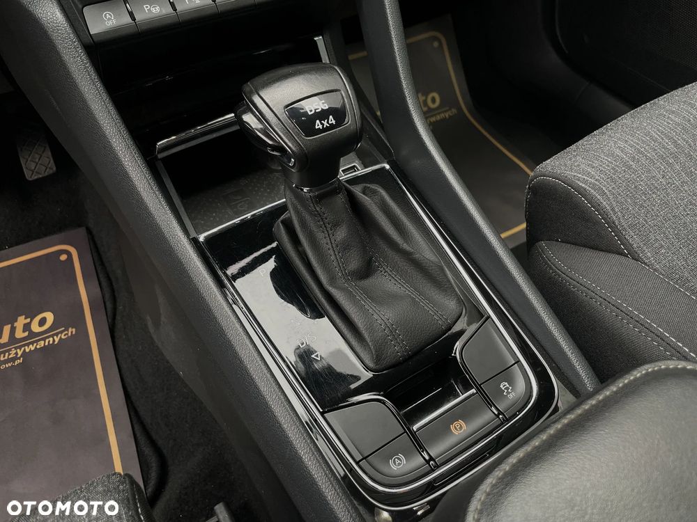 Skoda Karoq 2.0 TDI SCR 4x4 Style DSG - 31