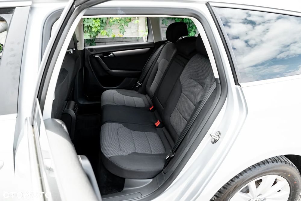 Volkswagen Passat Variant 1.8 TSI DSG Comfortline - 22