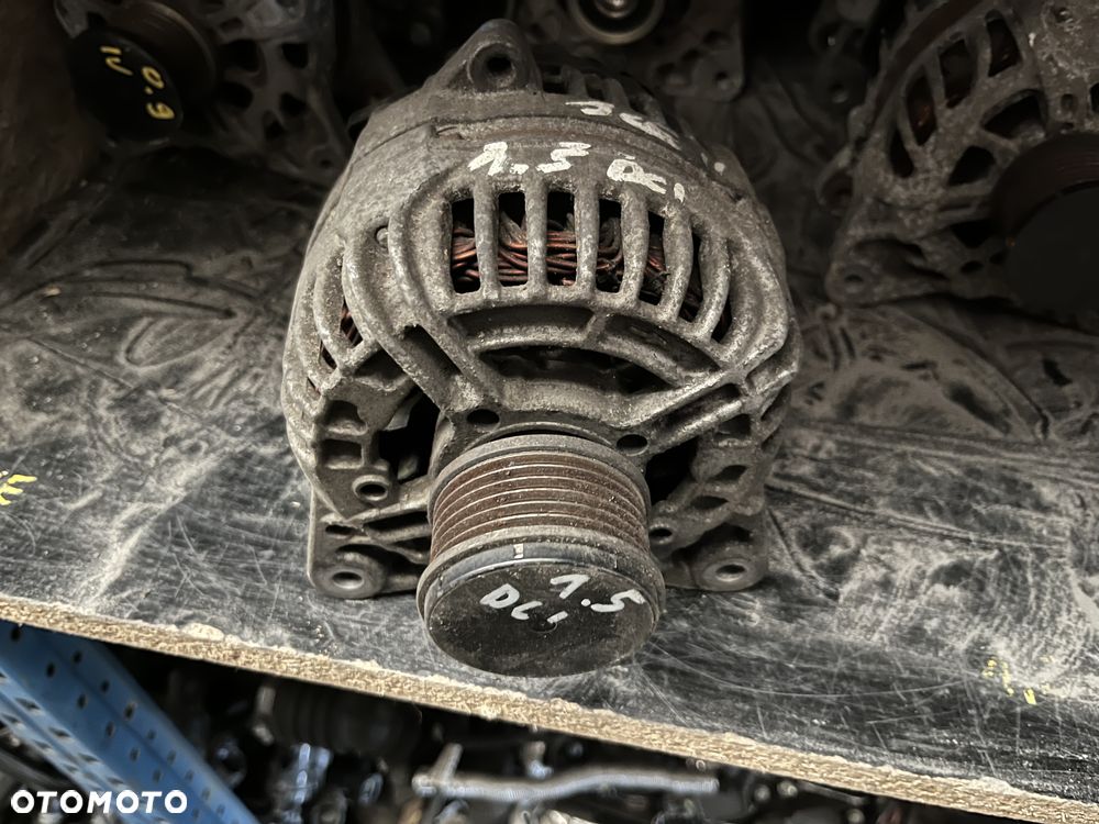 Alternator 1.5 DCI Renault Scenic II Megane II 8200660034 - 2