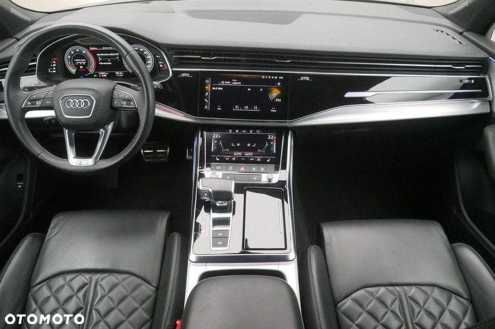 Audi Q7 - 8