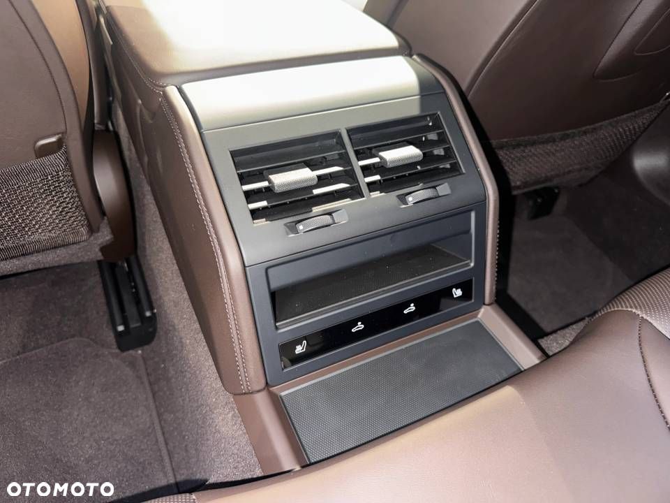 Porsche Panamera 4 - 19