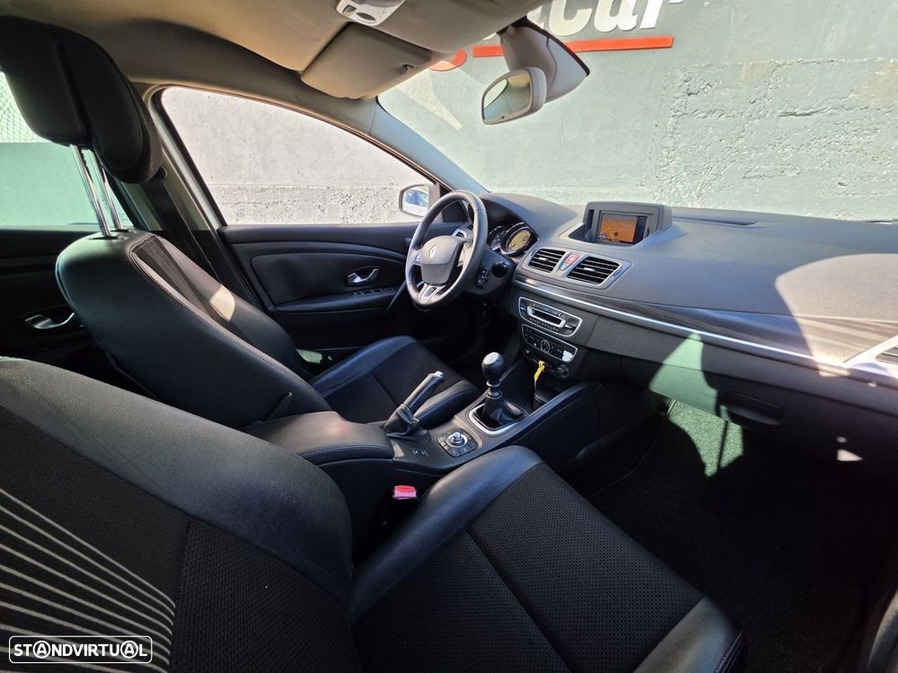 Renault Mégane 1.5 dCi Dynamique S - 10