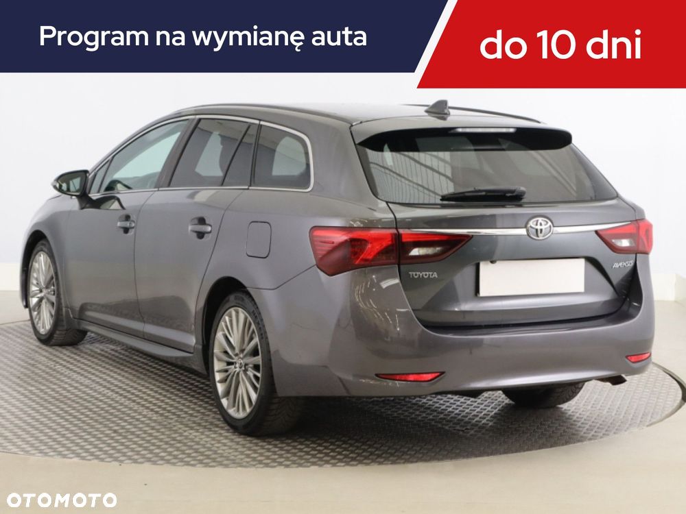 Toyota Avensis - 6