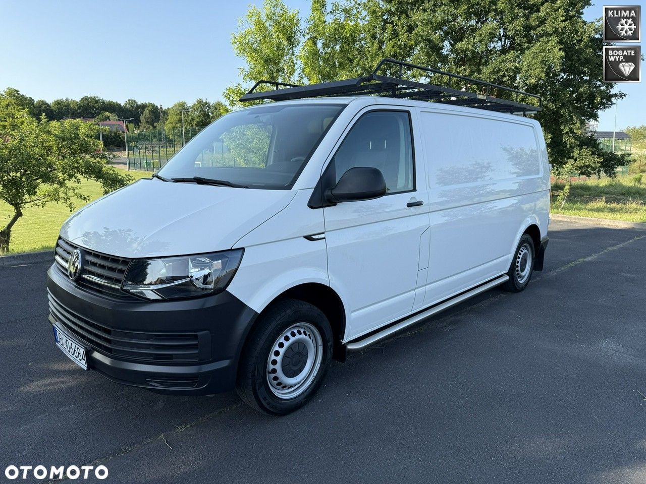 Volkswagen Transporter - 1