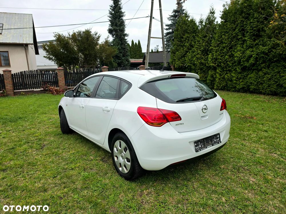 Opel Astra 1.4 Selection - 4