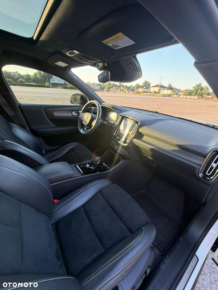 Volvo XC 40 T5 AWD R-Design - 17