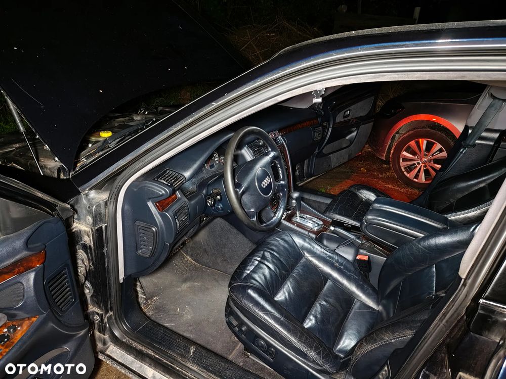 Audi A8 - 7