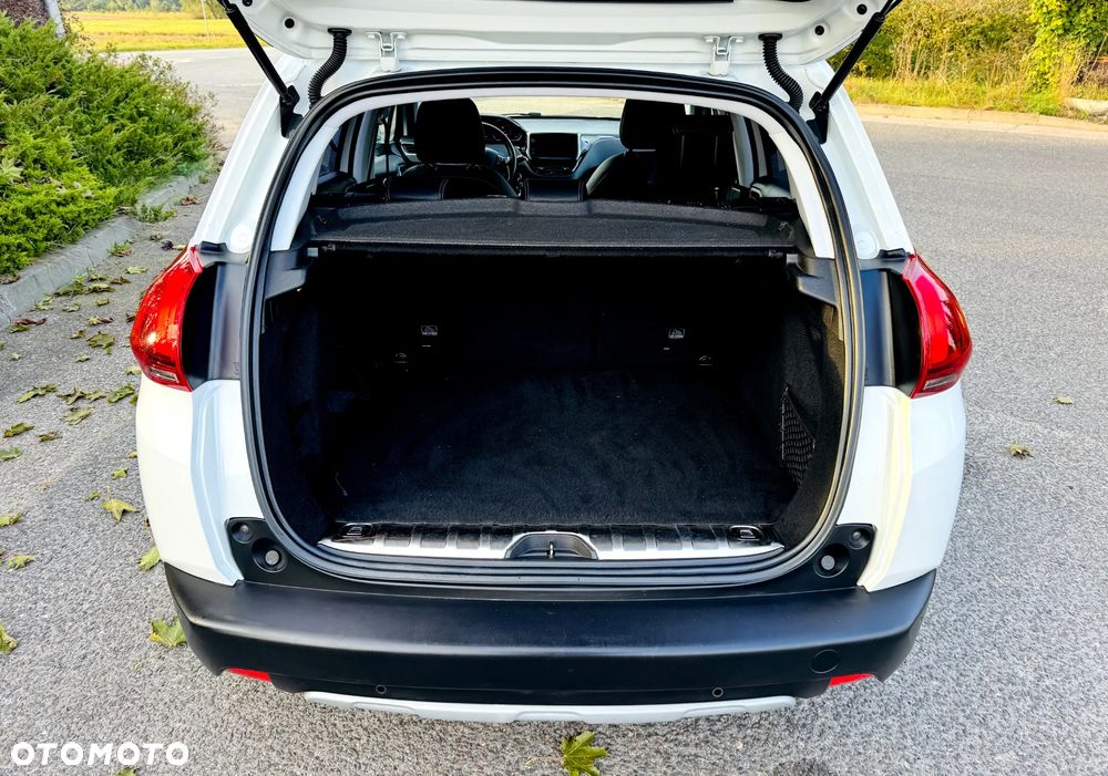 Peugeot 2008 - 36