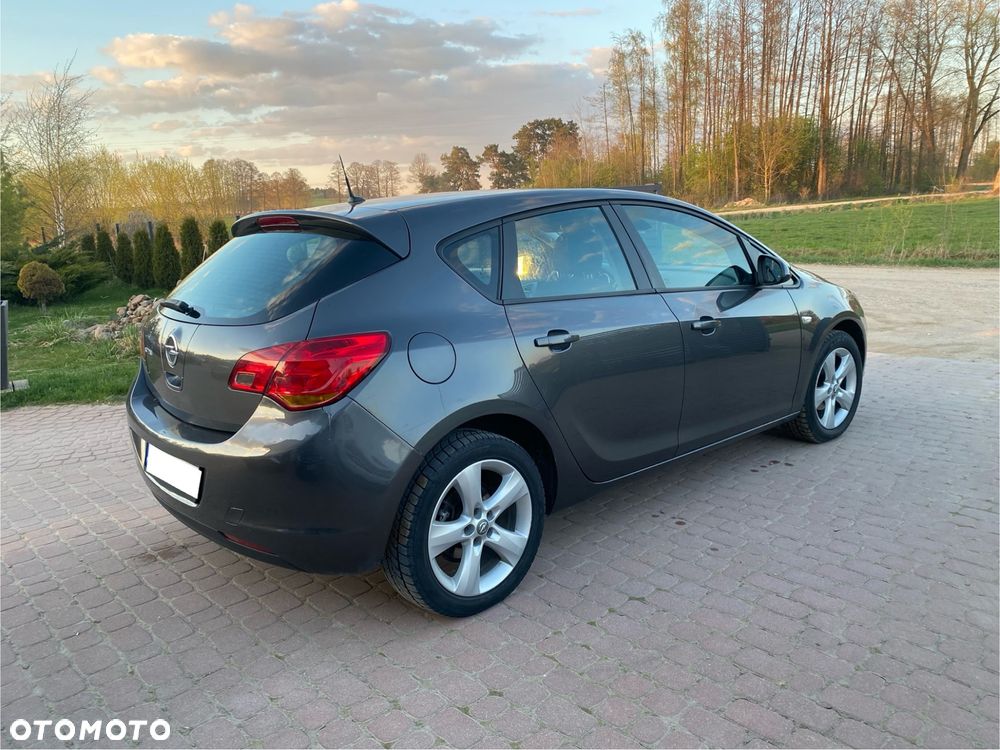 Opel Astra 1.4 - 5