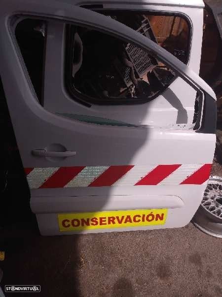 PORTA FRONTAL DIREITA CITROEN BERLINGO / BERLINGO FIRST FURGÃO - - 4