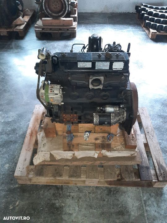 Motor Yanmar 8YDXL3.32R4N , model 3VNQA - 1