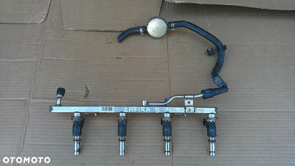 OPEL ZAFIRA B 1.6 16V LISTWA WTRYSKOWA 55559375 - 1