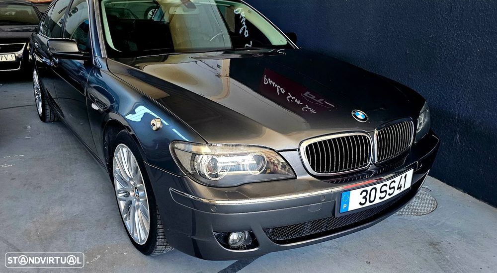 BMW 740 Li - 24