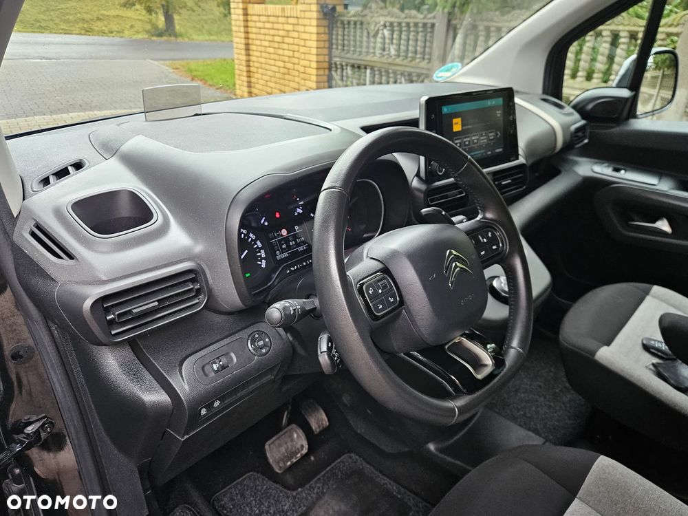 Citroën Berlingo M PureTech 130 EAT8 SHINE - 19