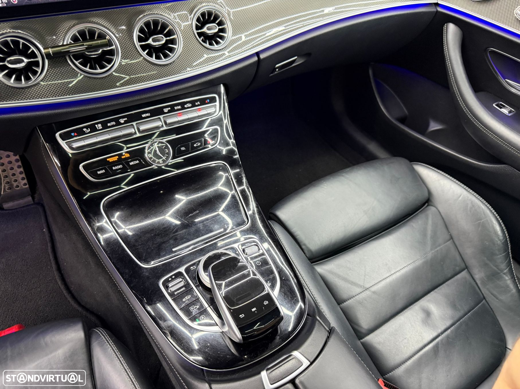 Mercedes-Benz E 220 d Coupe 9G-TRONIC AMG Line - 27
