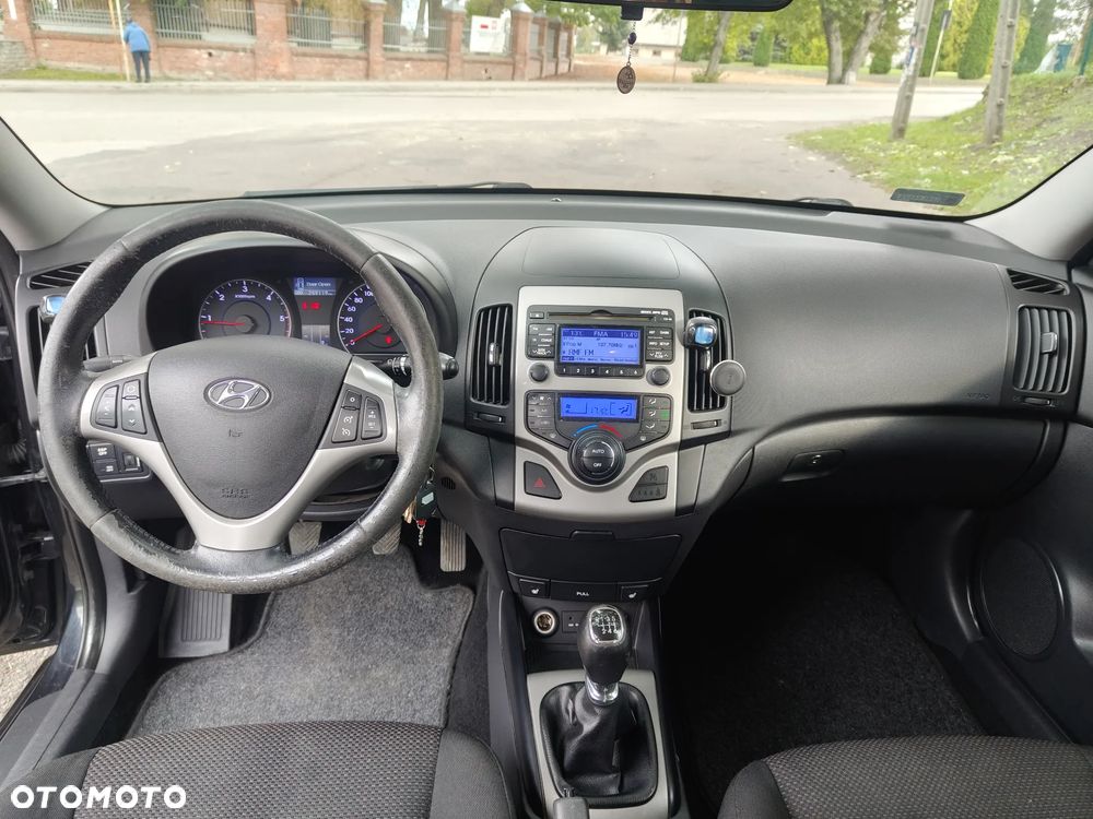 Hyundai i30 1.6 CRDi Comfort - 8