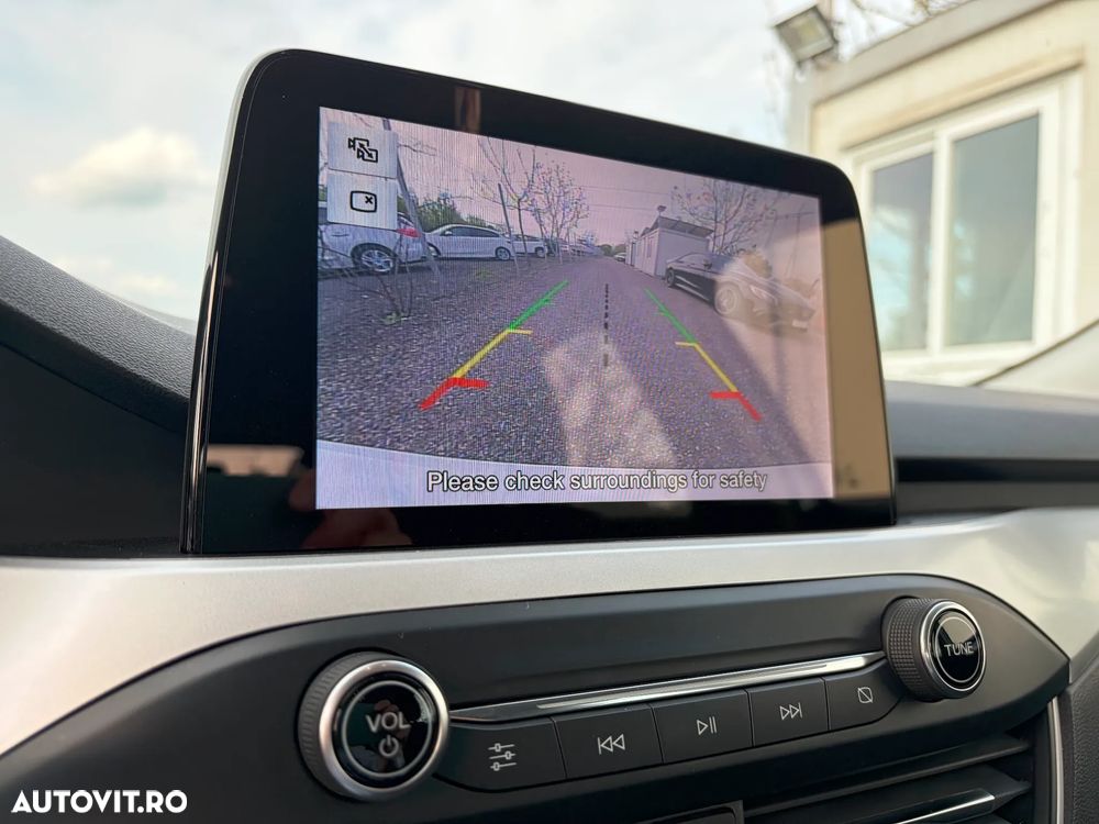 Ford Focus 1.0 EcoBoost Connected - 24