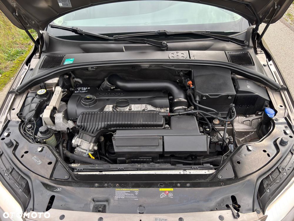 Volvo V70 2.5T Kinetic - 17
