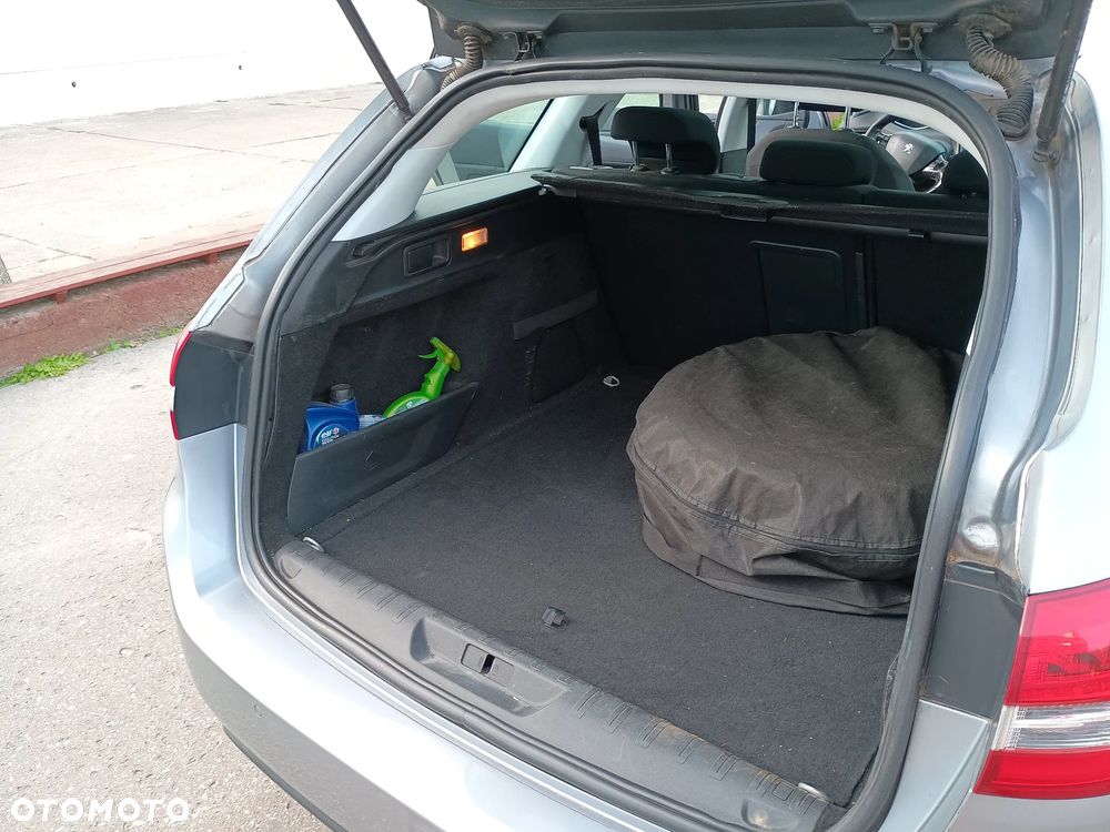 Peugeot 308 1.6 BlueHDi Allure S&S - 20