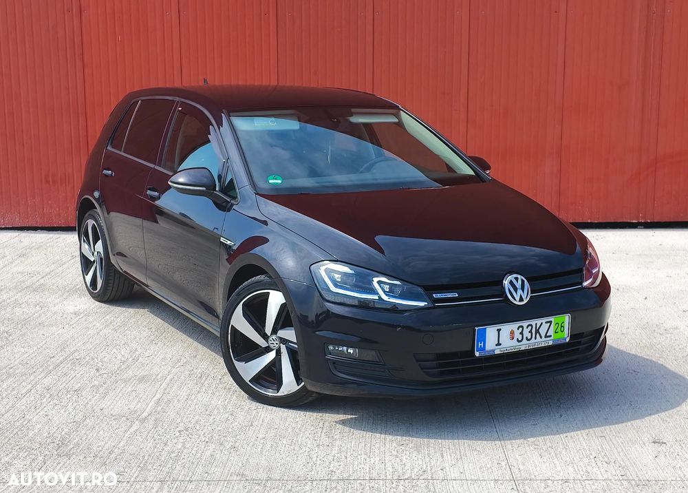 Volkswagen Golf 1.6 TDI BlueMotion Technology Lounge - 3