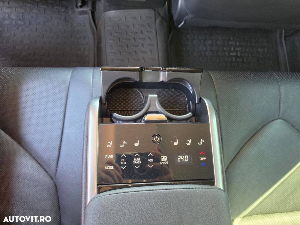 Toyota Camry 2.5 Exclusive - 19