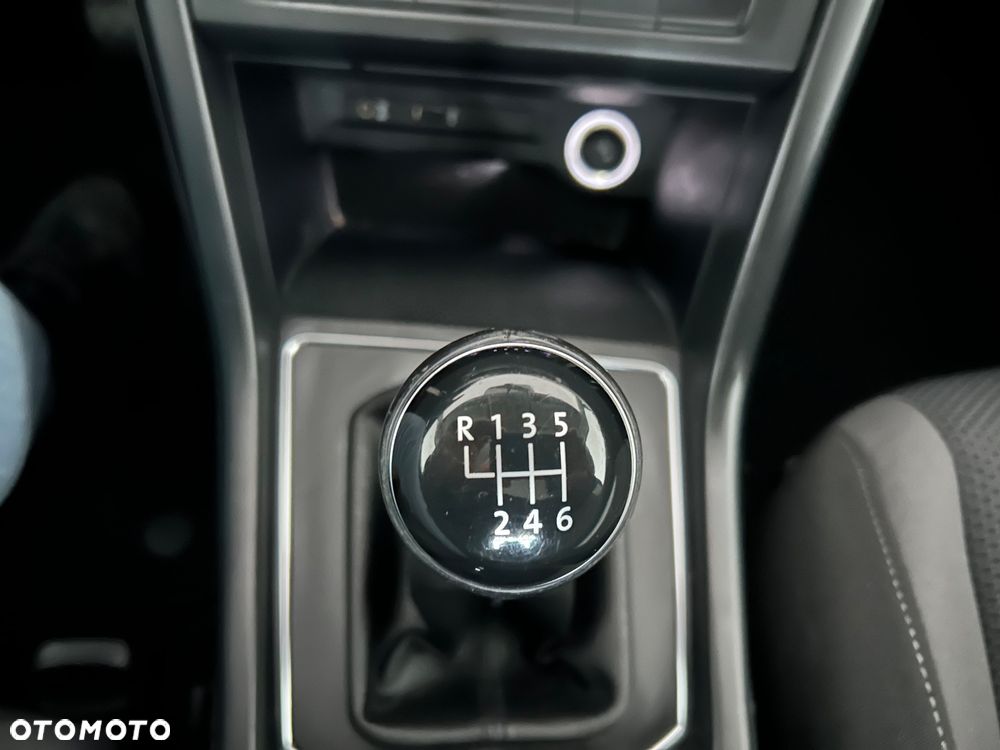 Volkswagen Touran 1.6 TDI BMT Trendline - 33