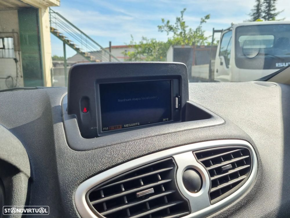 Renault Clio Break 1.5 dCi Dynamique S - 15