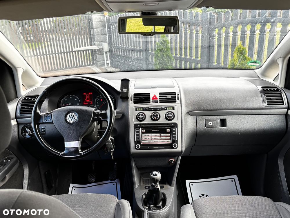 Volkswagen Touran 2.0 TDI DPF Highline - 21