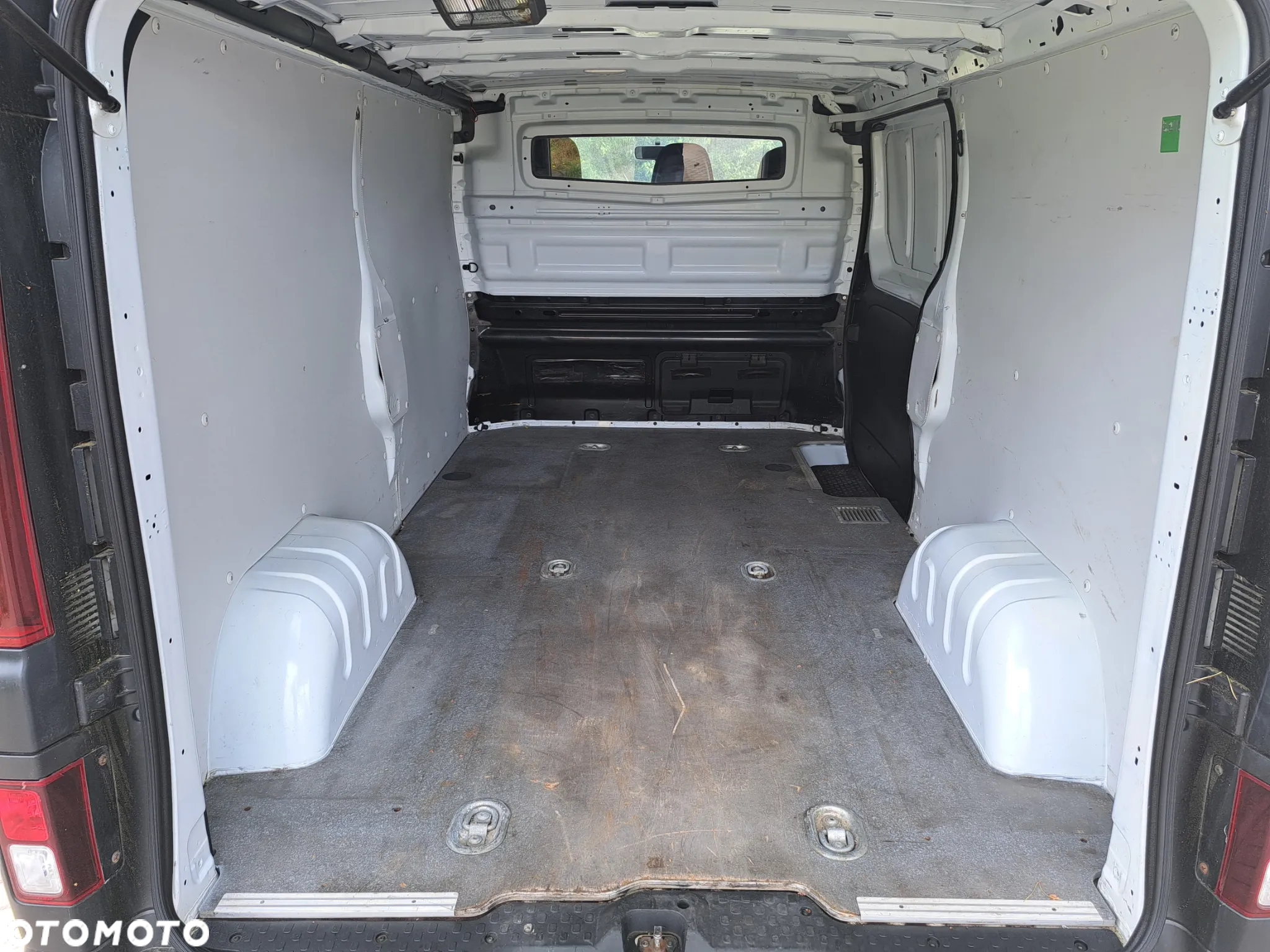 Renault Trafic - 22