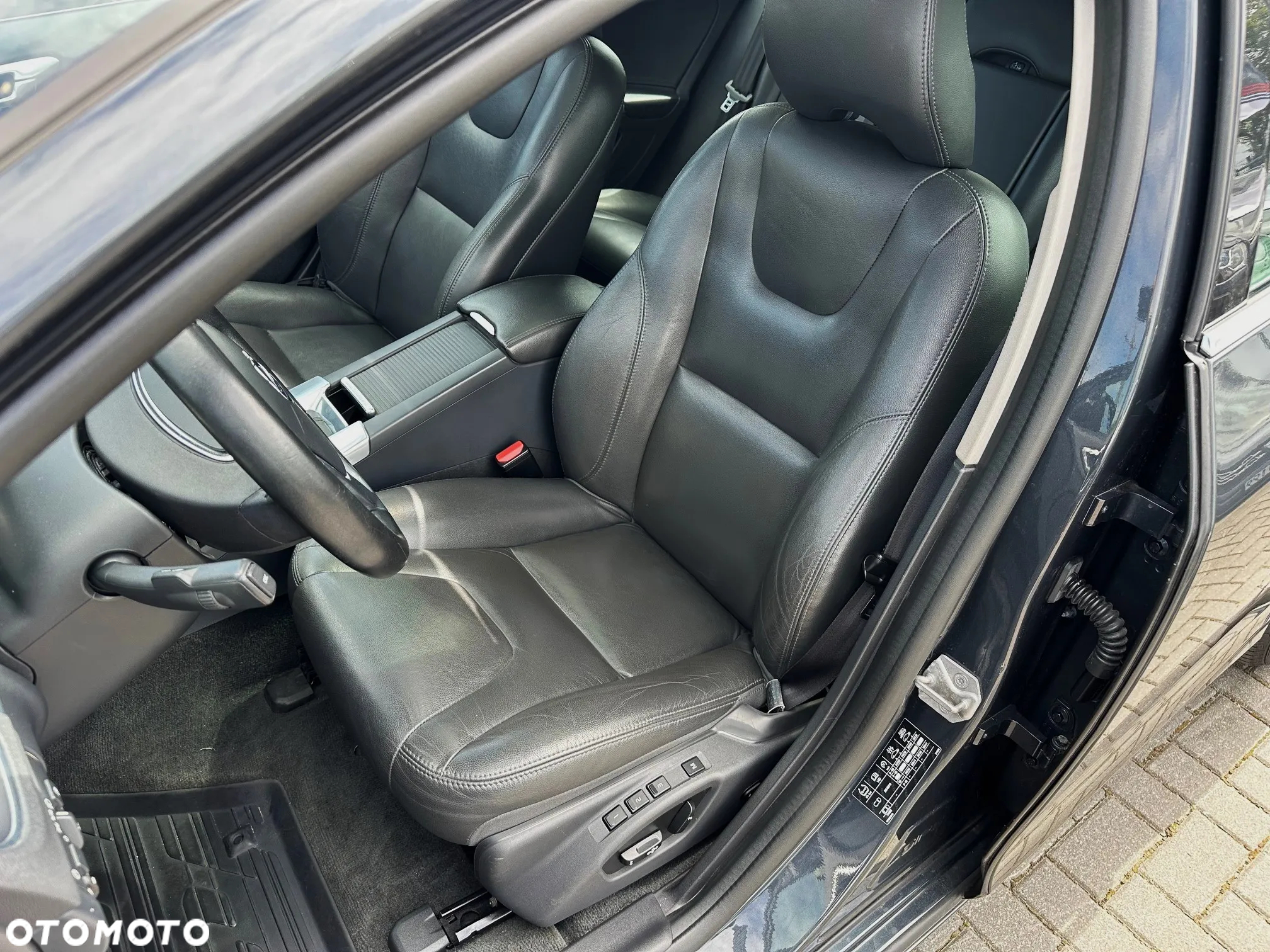 Volvo V60 D4 Geartronic Summum - 9