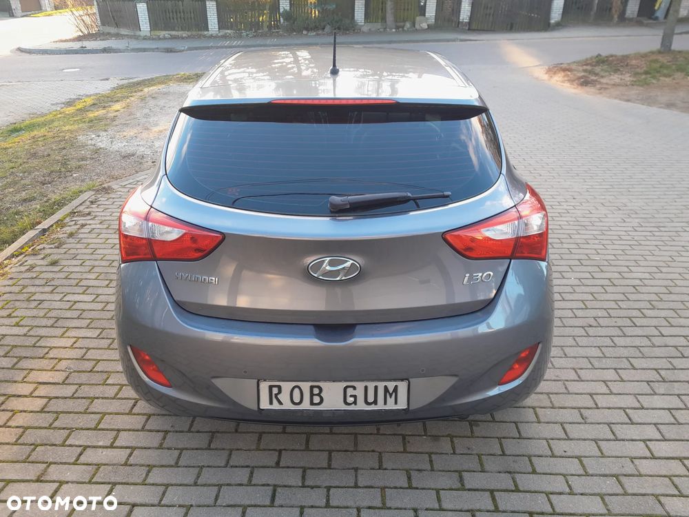 Hyundai i30 blue 1.6 GDI Passion - 4