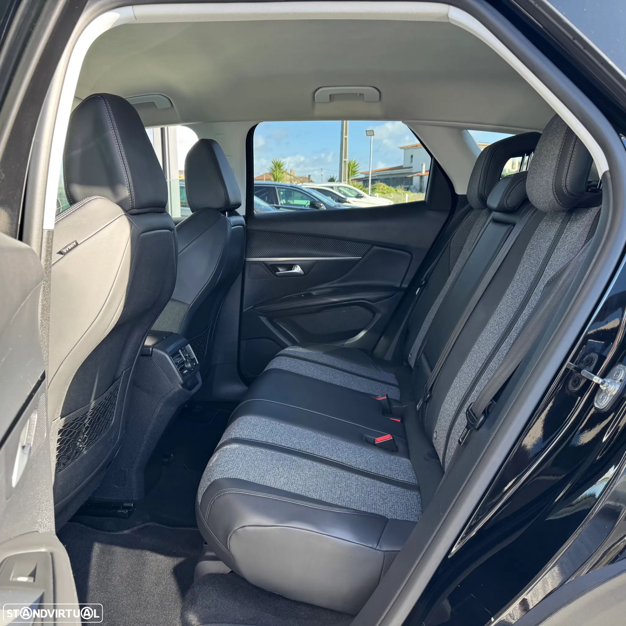 Peugeot 3008 1.6 BlueHDi Style EAT6 - 25