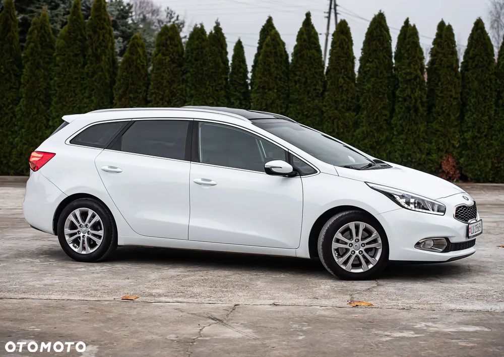 Kia Ceed 1.6 GDI DCT Platinum Edition - 3