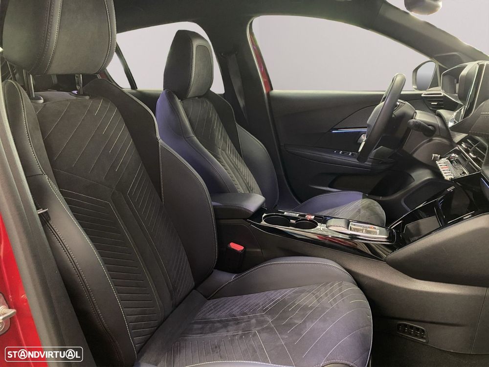 Peugeot 208 1.2 Hybrid GT e-DCS6 - 18