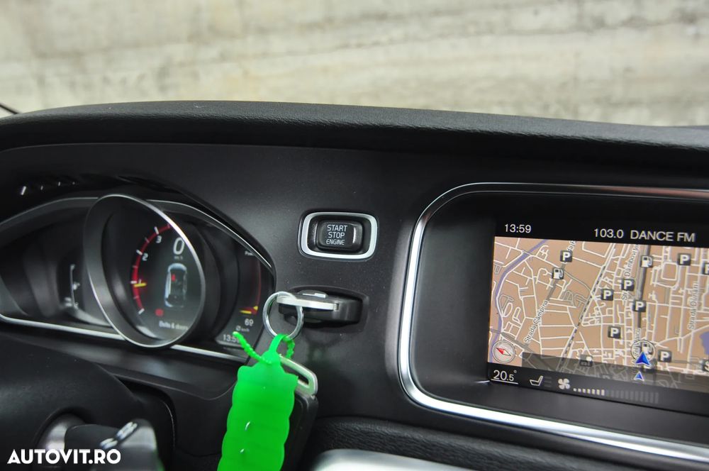 Volvo V40 T2 Geartronic Momentum - 21