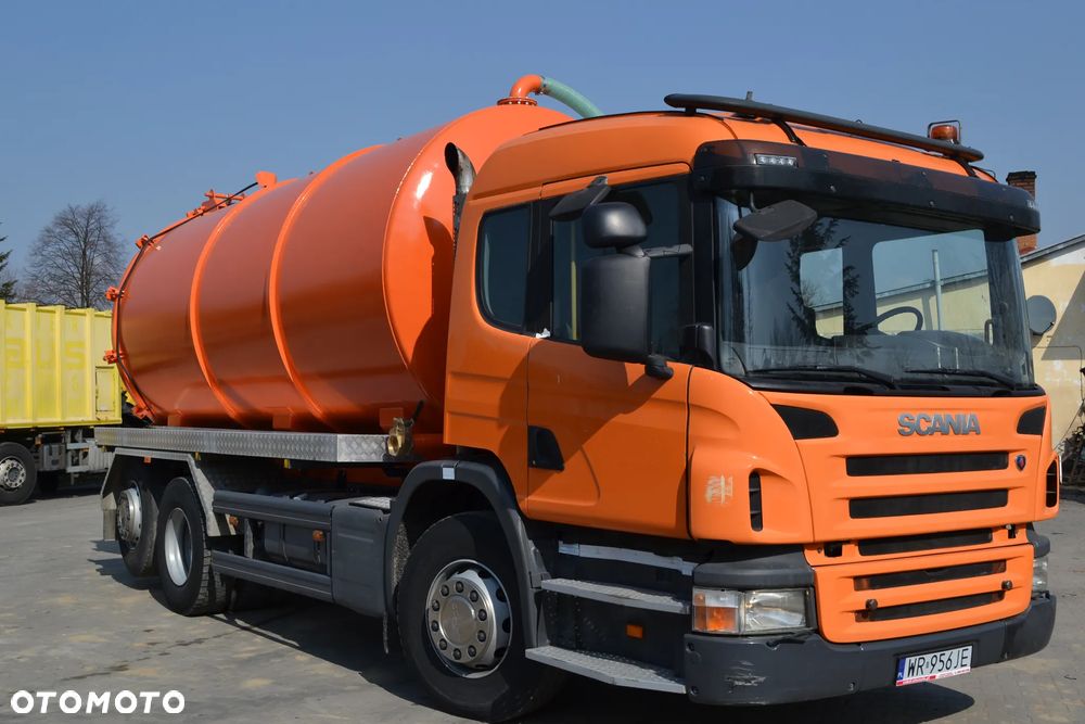 Scania P 320 ASENIZACYJNY TYLKO 157 847 km SZAMBIARKA NOWA BECZKA 20 m³ TRZECIA OŚ SKRĘTNA I PODNOSZONA - 4