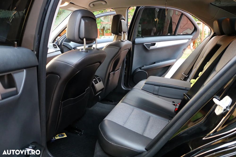 Mercedes-Benz C 200 CDI DPF BlueEFFICIENCY Avantgarde - 16