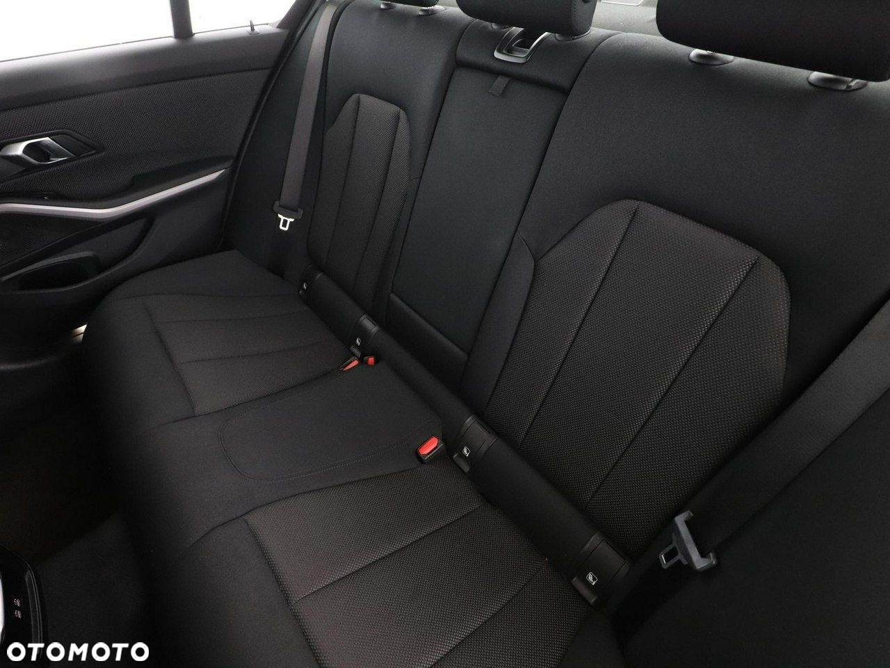 BMW Seria 3 330e Advantage - 17