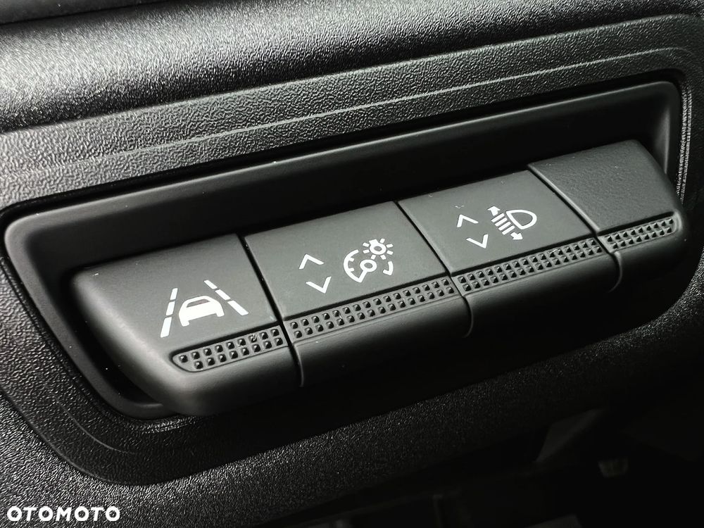 Renault Captur TCe 100 BUSINESS EDITION - 33