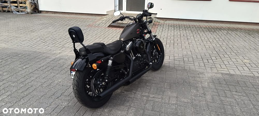 Harley-Davidson Sportster Forty-Eight - 4