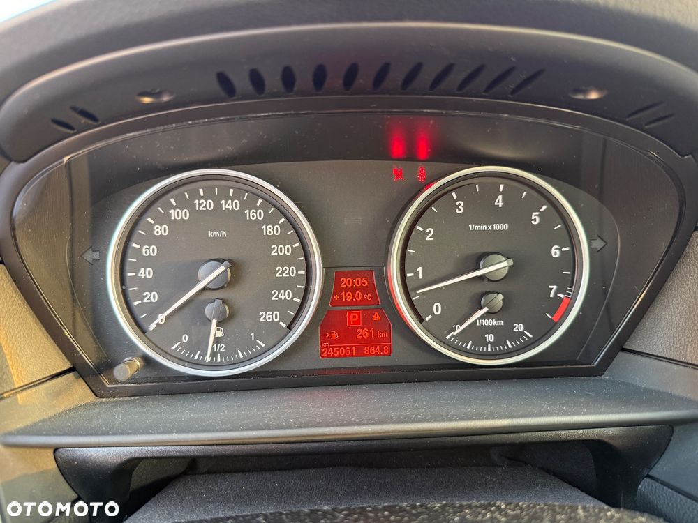 BMW Seria 5 525i - 17