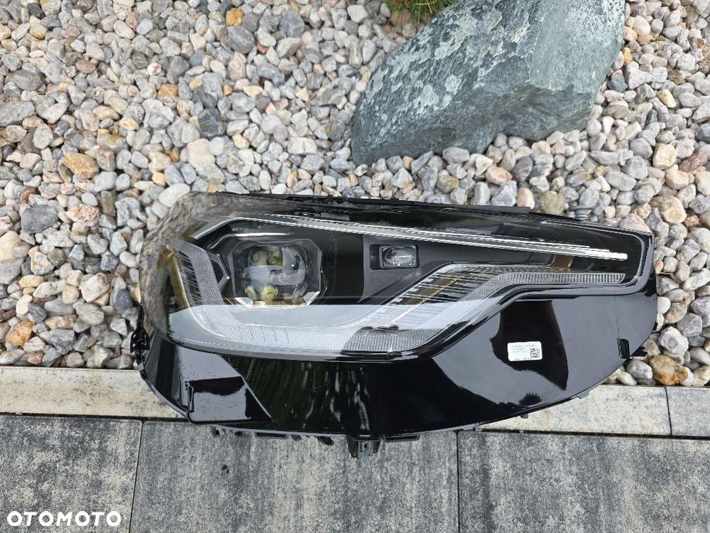 BMW 2 G42 GRAND COUPE Lampa prawa przód Full Led Adaptive 5A320F4-08 Złota - 8