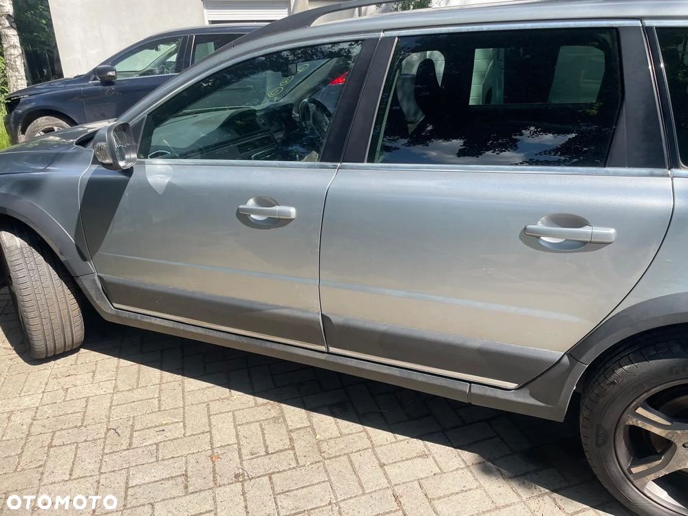 drzwi lewe prawe  tyl 477 volvo xc70 07- kompletne - 1